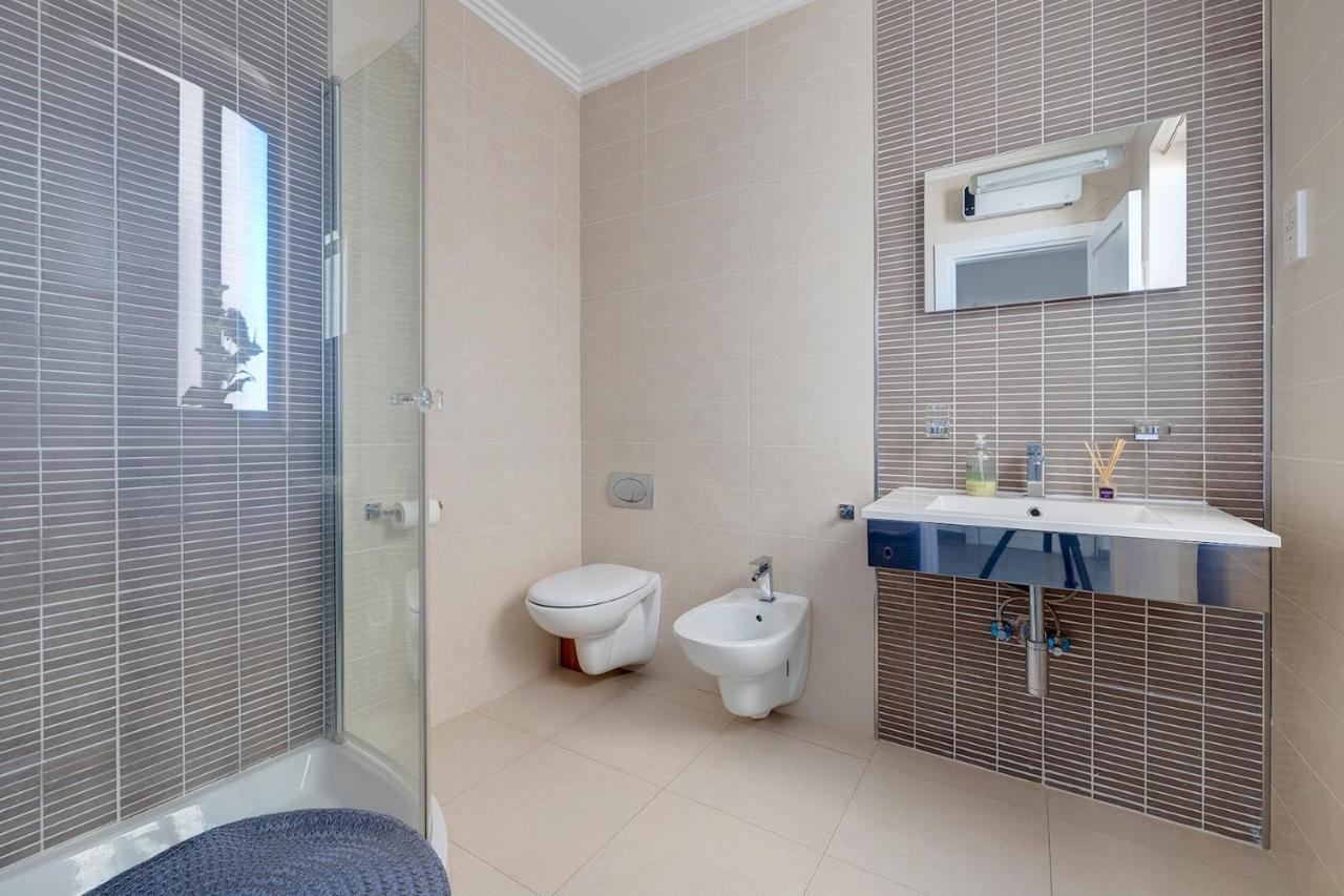 Perfect Location Idyllic 2Br Apartment Sliema Exterior photo